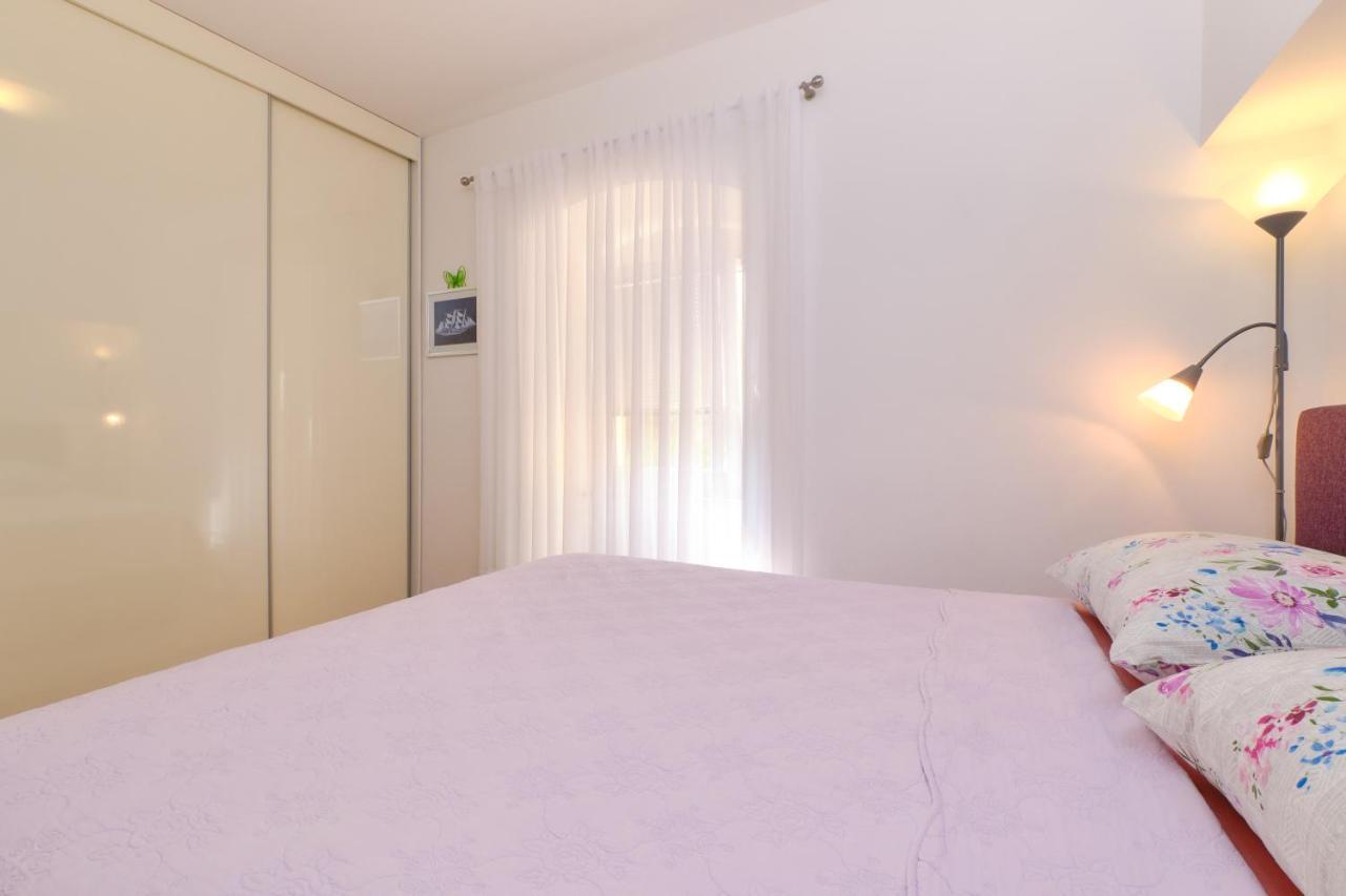 Snjezana Apartment Mali Losinj Bagian luar foto