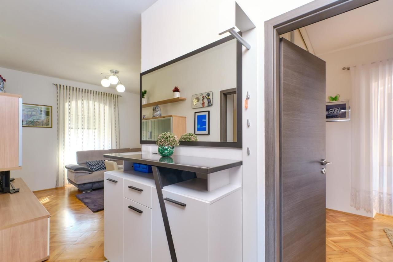 Snjezana Apartment Mali Losinj Bagian luar foto