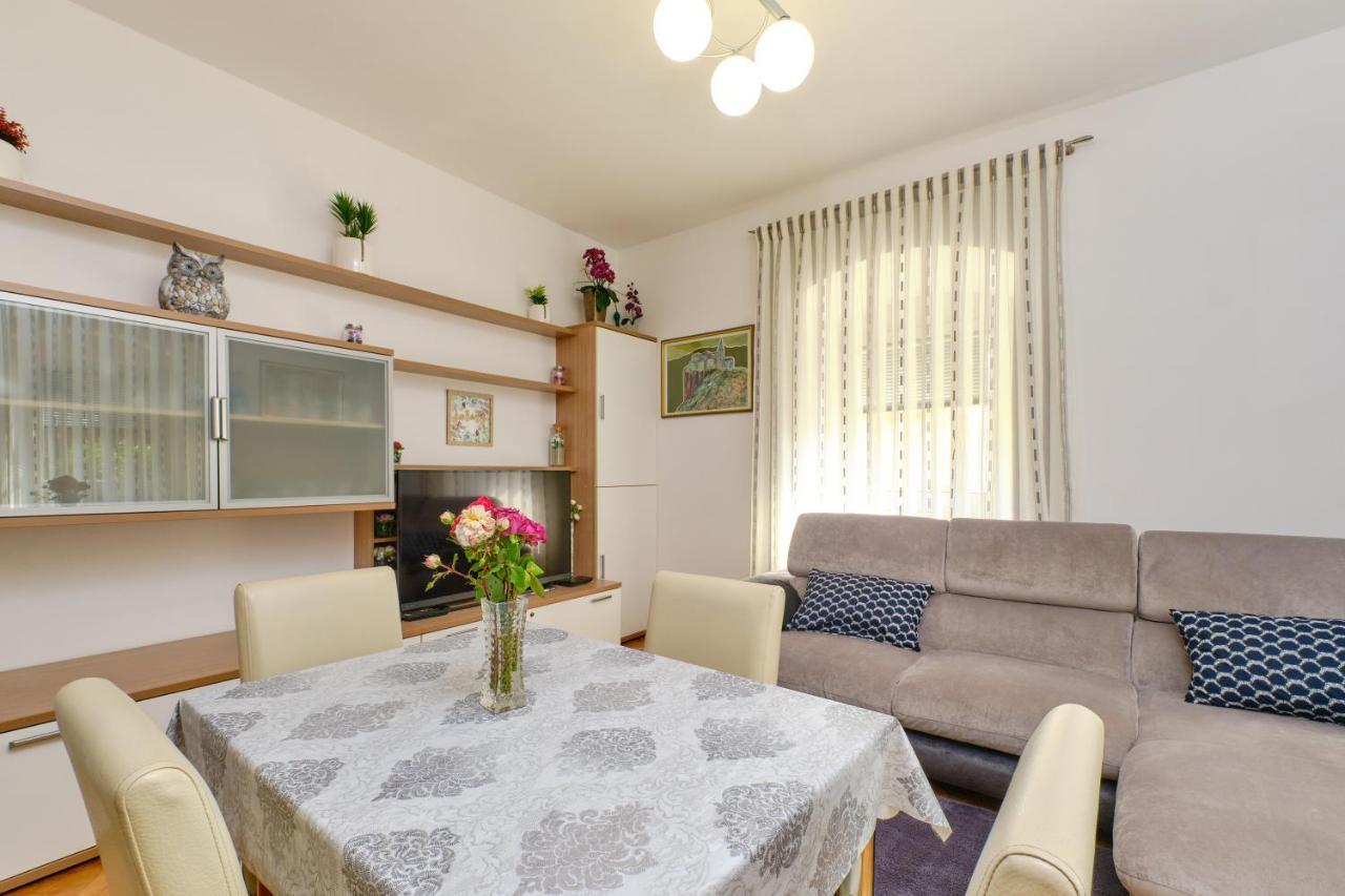 Snjezana Apartment Mali Losinj Bagian luar foto